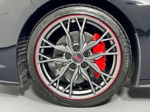Used 2024 Chevrolet Corvette Stingray Premium Conv w/ 3LT RWD image 47