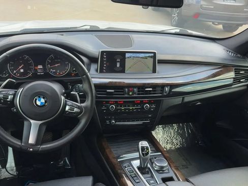 Used 2018 BMW X5 xDrive50i AWD/4WD image 12