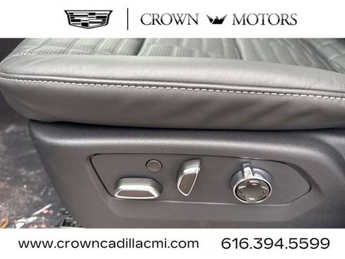 New 2026 Cadillac Escalade Platinum Luxury w/ LPO, Floor Liner Package image 22