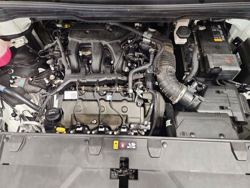 Used 2024 Kia Carnival LX FWD image 26
