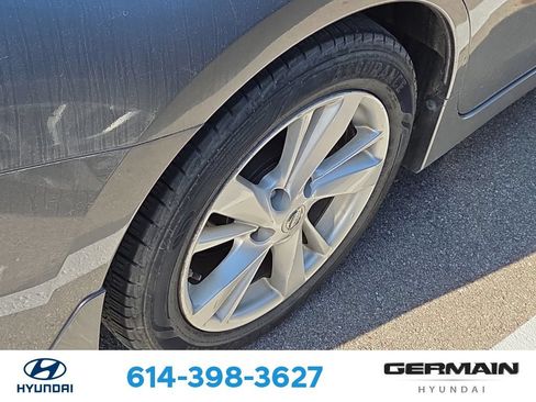 Used 2015 Nissan Altima 2.5 SV w/ Convenience Package FWD image 12