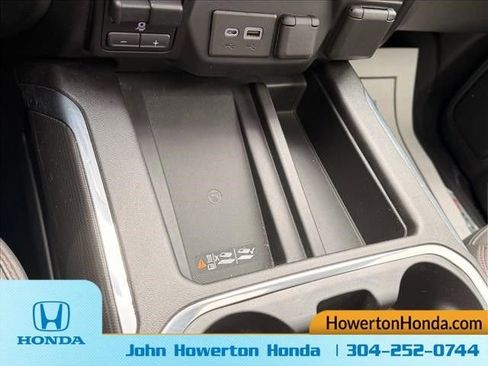 Used 2020 GMC Sierra 1500 AT4 w/ AT4 Premium Package AWD/4WD image 27