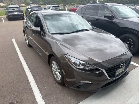 Used 2016 MAZDA MAZDA3 i Sport w/ Preferred Equipment Package FWD image 2