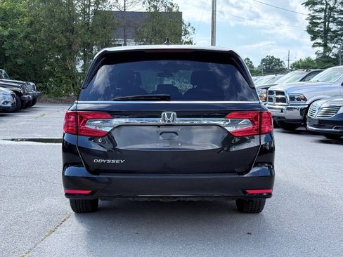 Used 2018 Honda Odyssey EX image 11