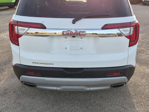Used 2023 GMC Acadia SLE image 9