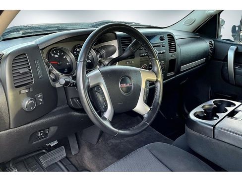 Used 2014 GMC Sierra 2500 SLE w/ SLE Preferred Package image 16