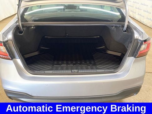 Certified 2025 Subaru Legacy Limited image 10