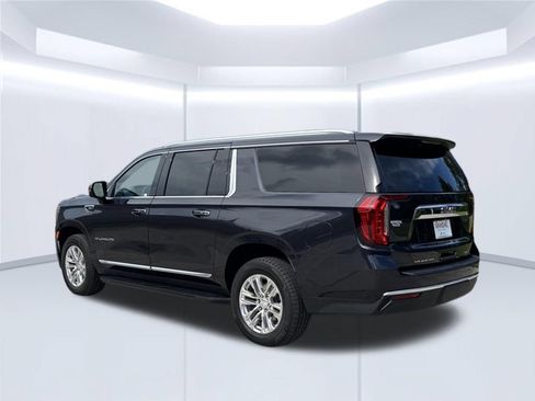 Used 2023 GMC Yukon XL SLT w/ SLT Luxury Package RWD image 7