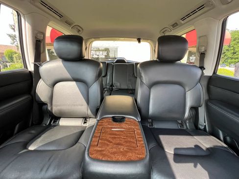 Used 2019 INFINITI QX80 Luxe AWD/4WD image 30