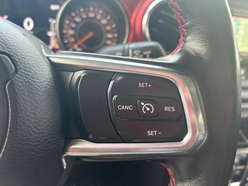 Used 2023 Jeep Gladiator Rubicon w/ LED Lighting Group AWD/4WD image 21