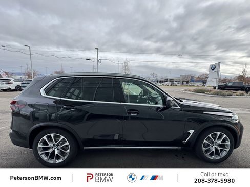 New 2026 BMW X5 xDrive50e w/ Premium Package image 7