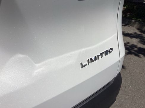 Used 2024 Toyota Grand Highlander AWD image 18