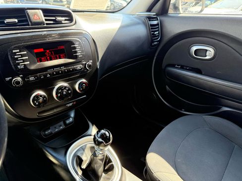 Used 2014 Kia Soul image 23