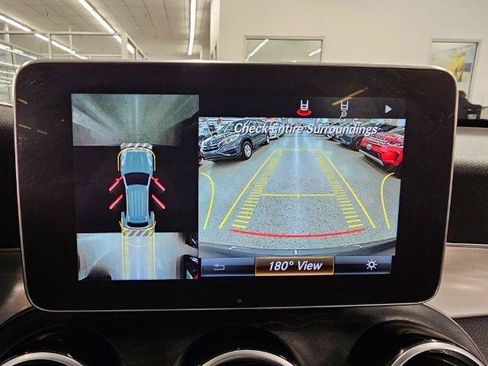 Used 2019 Mercedes-Benz GLC 350e 4MATIC image 17
