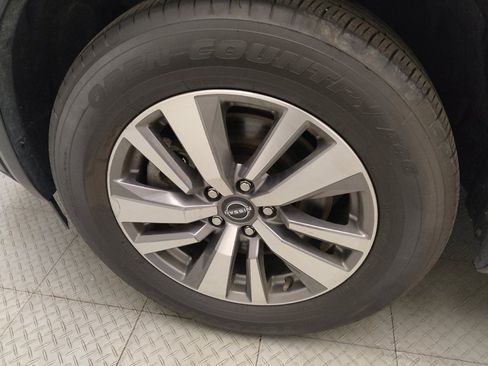 Used 2023 Nissan Pathfinder SL image 31