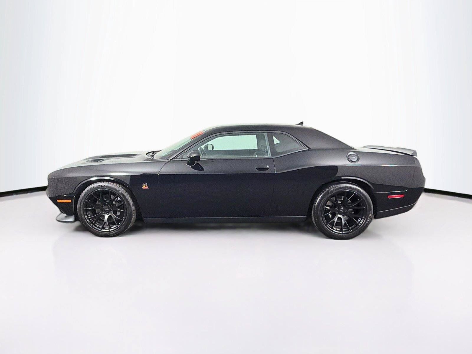 Used 2021 Dodge Challenger R/T Scat Pack RWD image 8