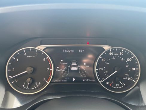 Used 2024 Nissan Rogue S AWD/4WD image 39