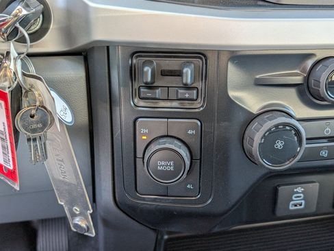 New 2026 Ford F550 4x4 Regular Cab Super Duty image 17