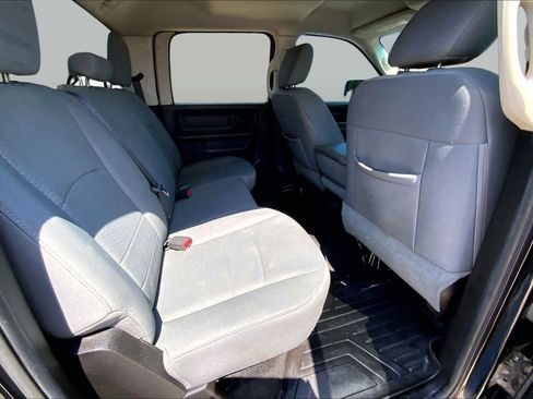 Used 2014 RAM 1500 Express AWD/4WD image 19