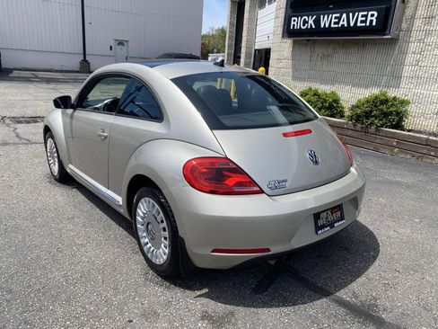 Used 2013 Volkswagen Beetle 2.5 FWD image 6