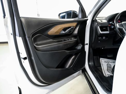Used 2020 GMC Terrain SLE w/ Driver Convenience Package FWD image 43