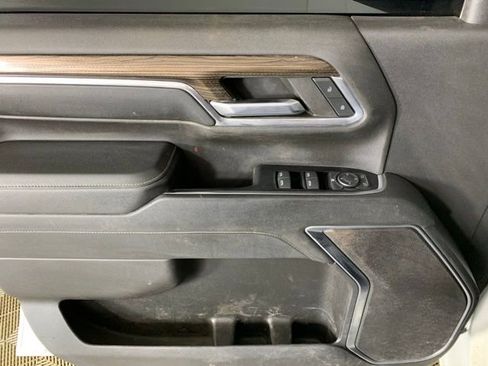 Used 2024 Chevrolet Silverado 2500 LT AWD/4WD image 29