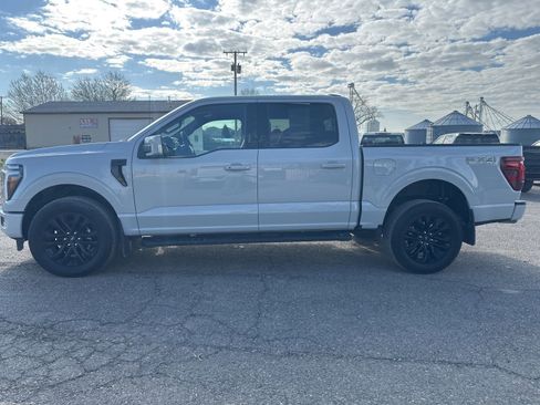 Used 2024 Ford F150 Lariat w/ FX4 Off-Road Package AWD/4WD image 4