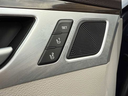 Used 2017 Genesis G80 3.8 image 32