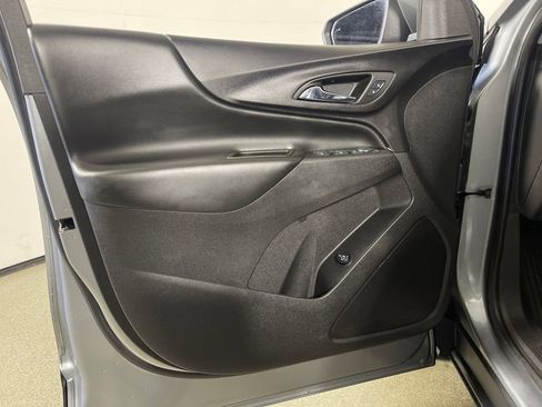 Used 2024 Chevrolet Equinox LT image 19