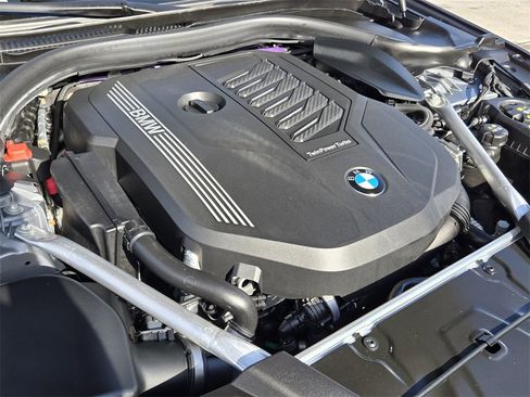 Used 2023 BMW 540i w/ M Sport Package image 19
