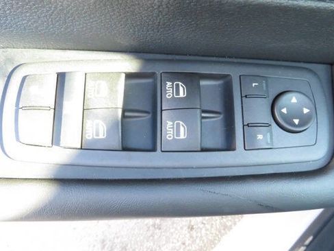 New 2026 Chrysler Pacifica Select image 20