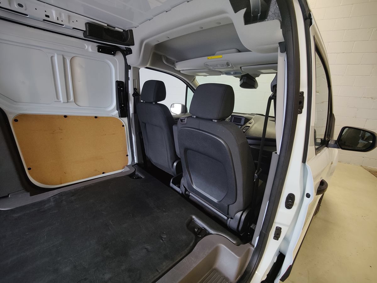 Used 2023 Ford Transit Connect XL FWD image 12