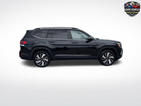 Used 2025 Volkswagen Atlas SE AWD/4WD image 6