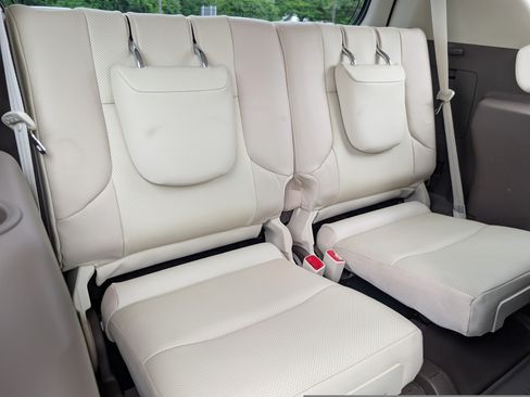 Used 2019 Lexus GX 460 Premium w/ Premium Package AWD/4WD image 13