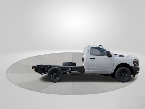 New 2025 RAM 3500 Tradesman AWD/4WD image 21