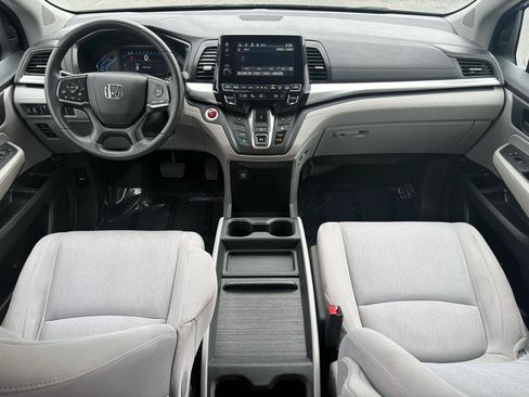 Used 2018 Honda Odyssey EX image 6