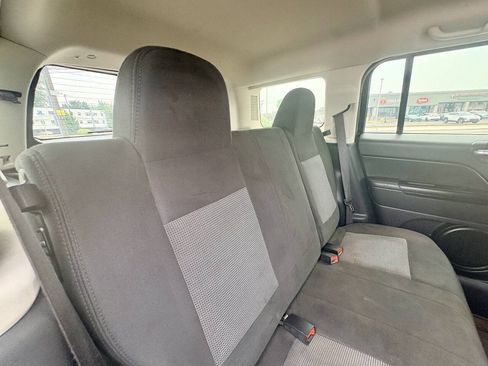 Used 2016 Jeep Patriot Sport w/ Power Value Group FWD image 24