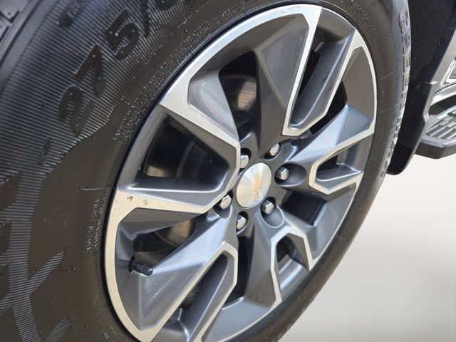 Used 2023 Chevrolet Silverado 1500 LT AWD/4WD image 9