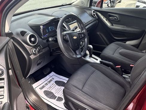 Used 2016 Chevrolet Trax LT image 9