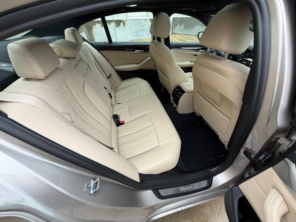 Used 2019 BMW 530i xDrive AWD/4WD image 17