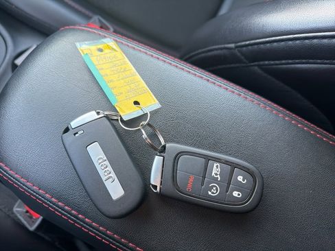 Used 2022 Jeep Cherokee Trailhawk w/ Technology Group B image 15