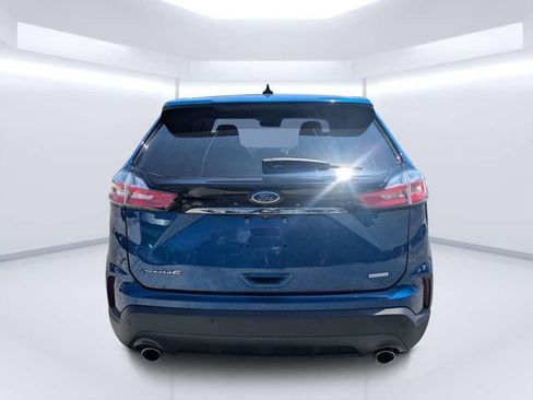 Used 2020 Ford Edge SE FWD image 4