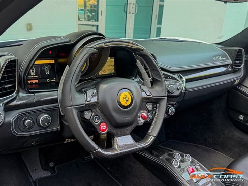 Used 2015 Ferrari 458 Spider RWD image 11