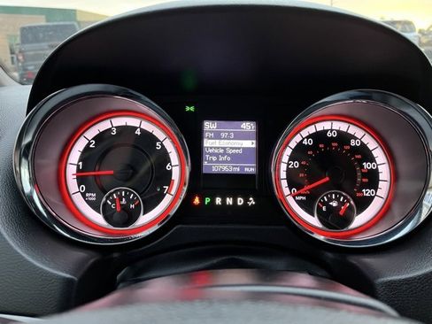 Used 2019 Dodge Grand Caravan GT image 36