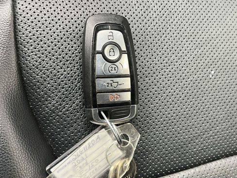 Used 2021 Ford F150 Lariat AWD/4WD image 27