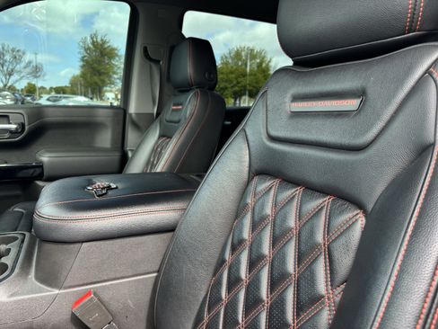 Used 2021 GMC Sierra 1500 SLT w/ SLT Premium Plus Package image 16