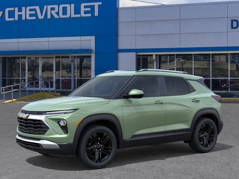 New 2026 Chevrolet TrailBlazer LT image 2