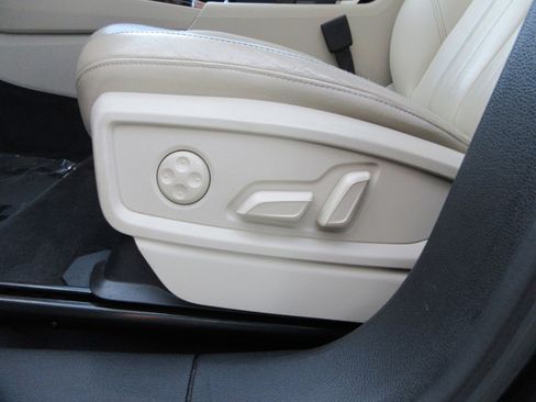 Used 2022 Audi Q5 2.0T Premium image 34