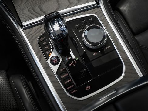 Used 2022 BMW M850i xDrive image 41