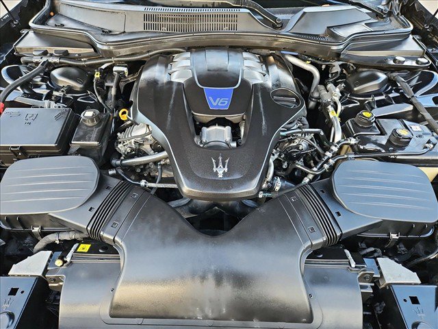 Used 2015 Maserati Ghibli S Q4 AWD/4WD image 24